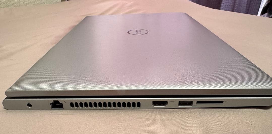 DELL Inspiron 17 DELL ノートPC シルバー