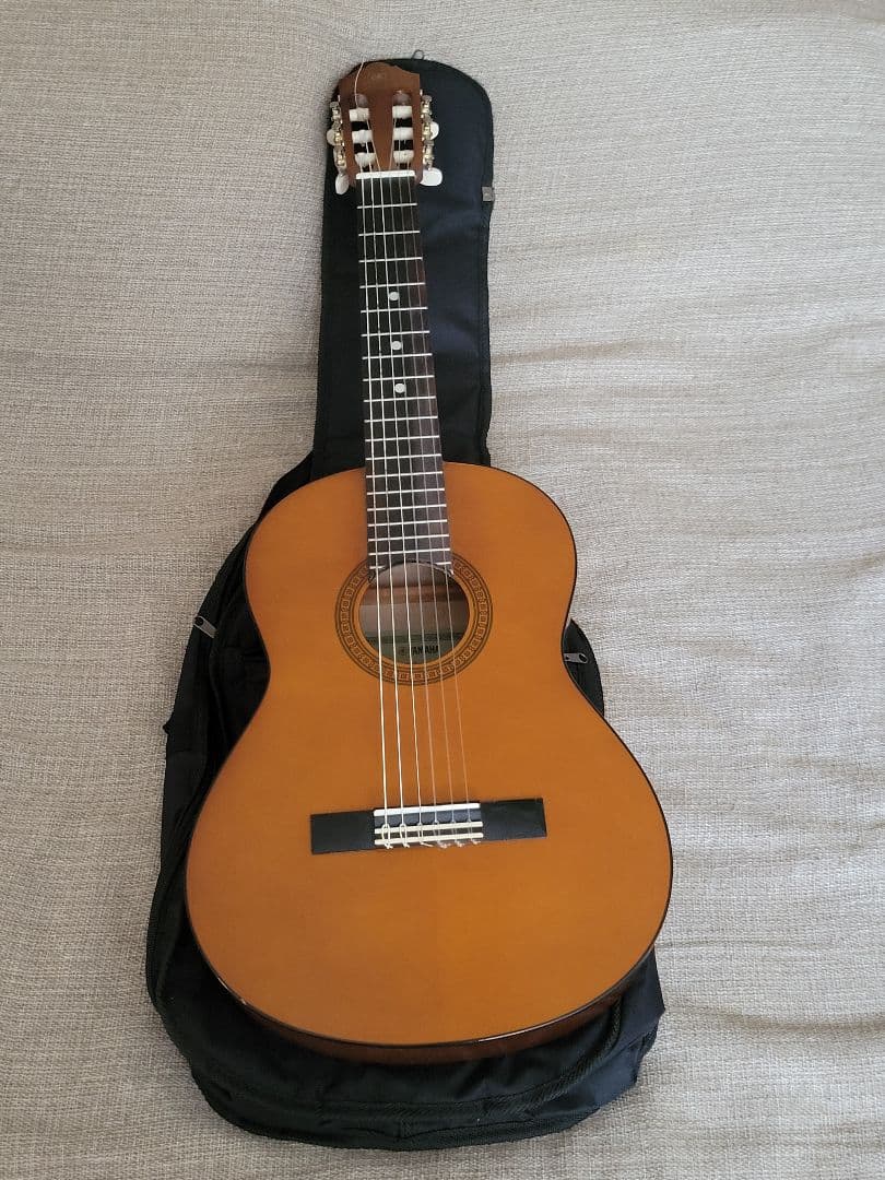 YAMAHA　クラシックギター　CGS102A