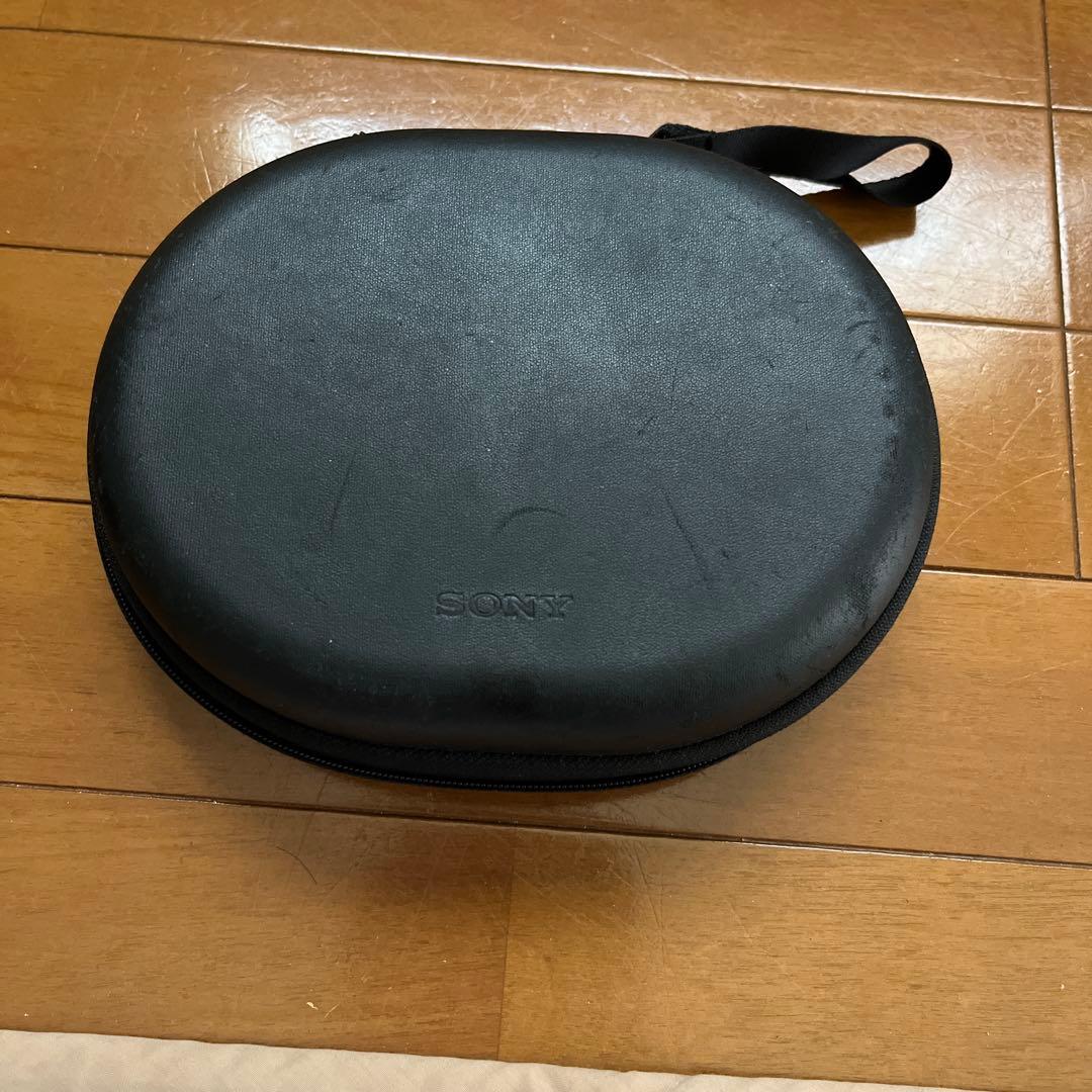 Sony mdr-1000xノイズキャンセリング　ブラック 収納ケース付き