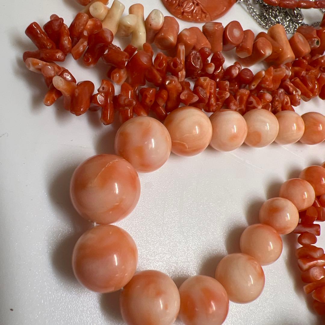 本赤珊瑚　アクセサリーなど色々　袋込210g 東Y8-0204ア㊱