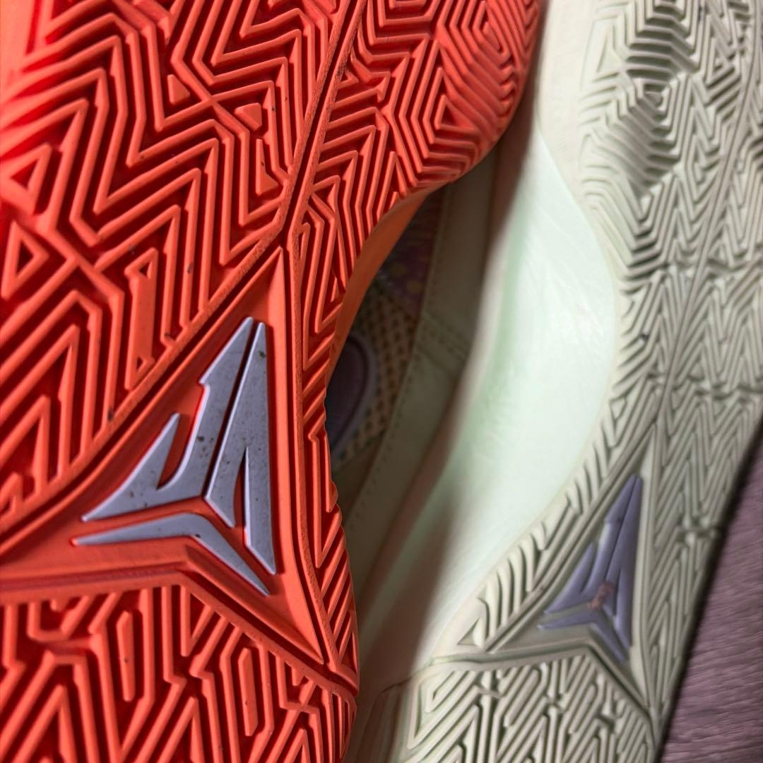 Nike バッシュ　ja1 オレンジ/グリーン