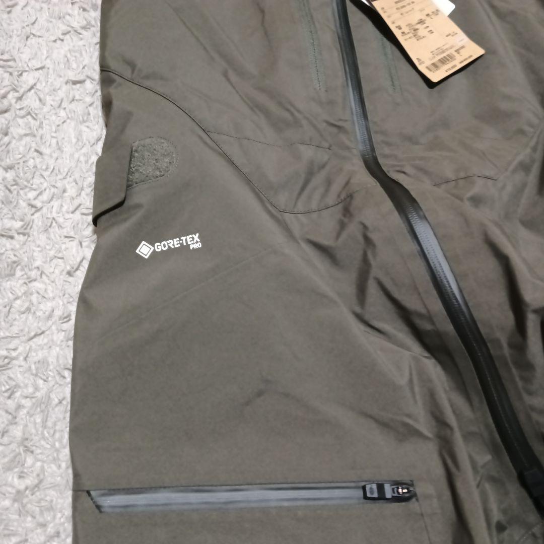 【新品】ノースフェイス ビブ GORE-TEX 　スノーパンツ　Lサイズ