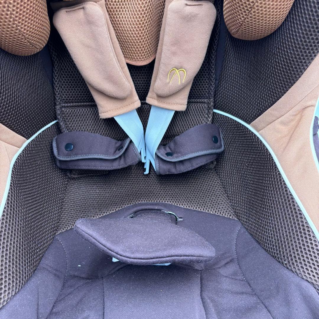 美品　AILEBEBE エールべべ クルットNT2 プラウド チャイルドシート