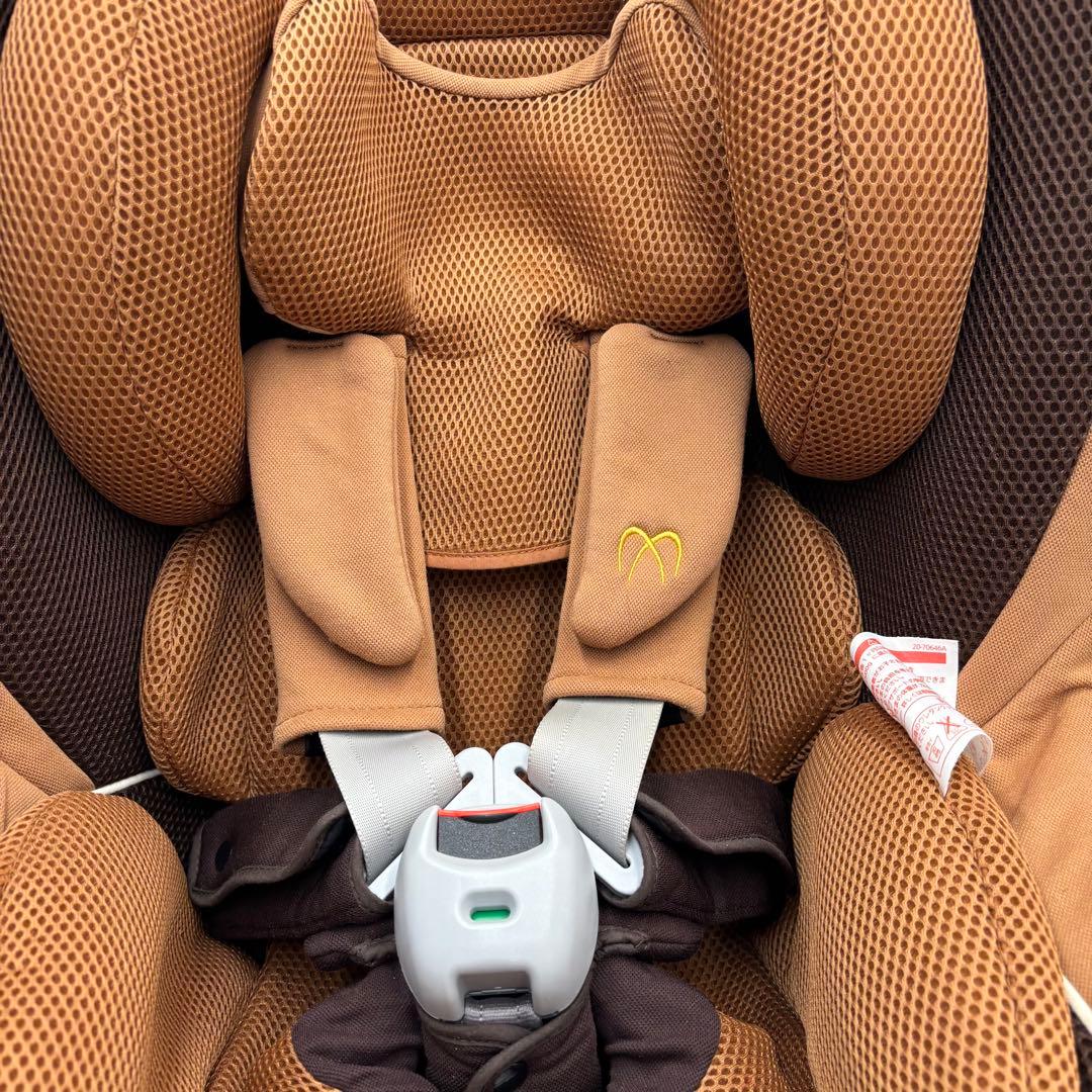 美品　AILEBEBE エールべべ クルットNT2 プラウド チャイルドシート