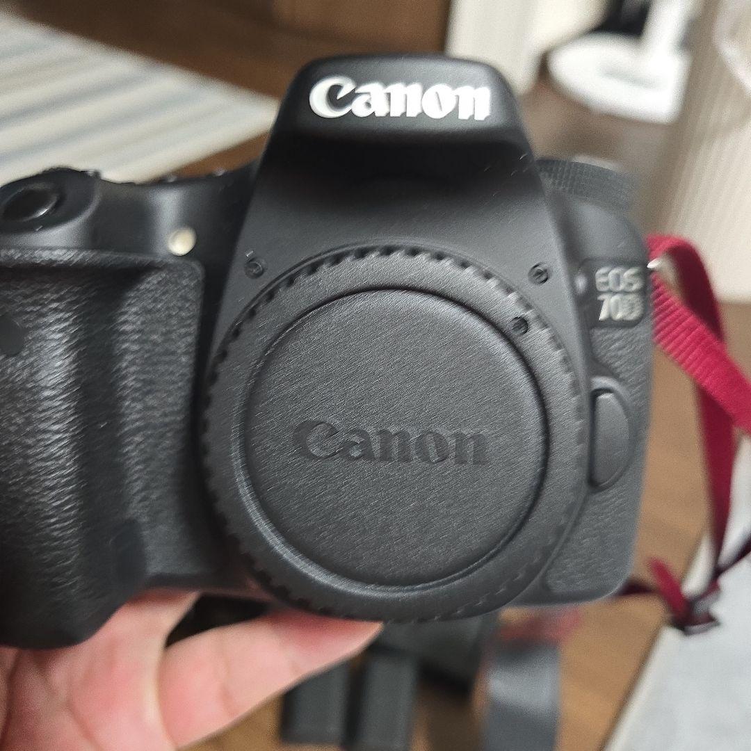 【値引相談可】Canon EOS 7D +社外バッテリーグリップ、バッテリー付き