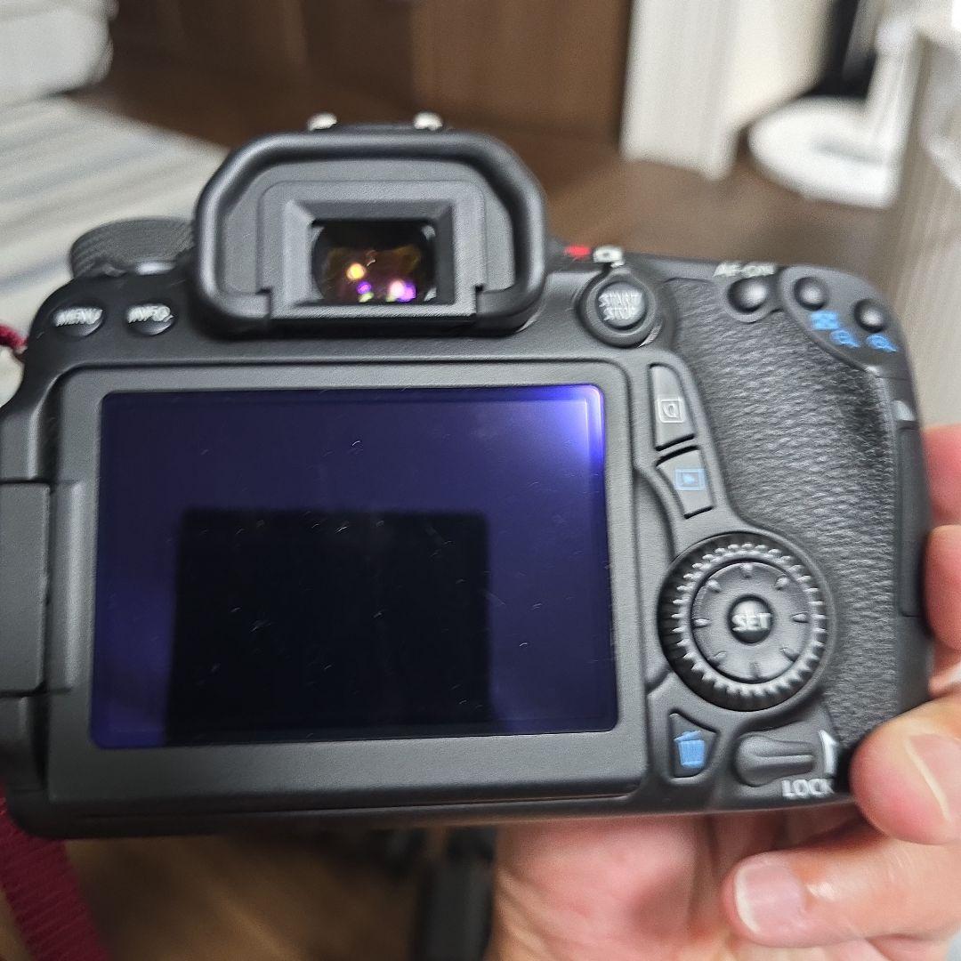 【値引相談可】Canon EOS 7D +社外バッテリーグリップ、バッテリー付き