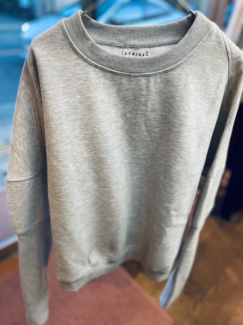 新品 クルーネック スウェット ライトグレー あったか 裏起毛 CYNICAL