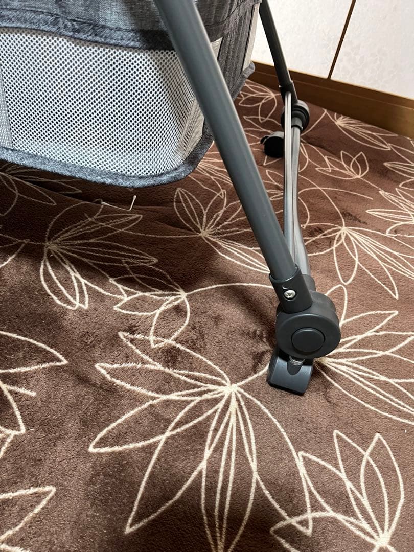 折りたたみ式メッシュベビーベッド（取説あり）