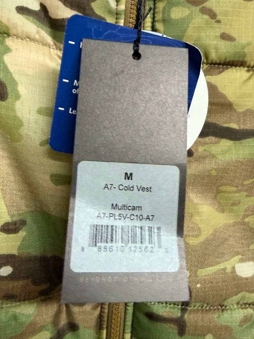 BEYOND PCU A7 ベスト　新品タグ付き　値下げ可