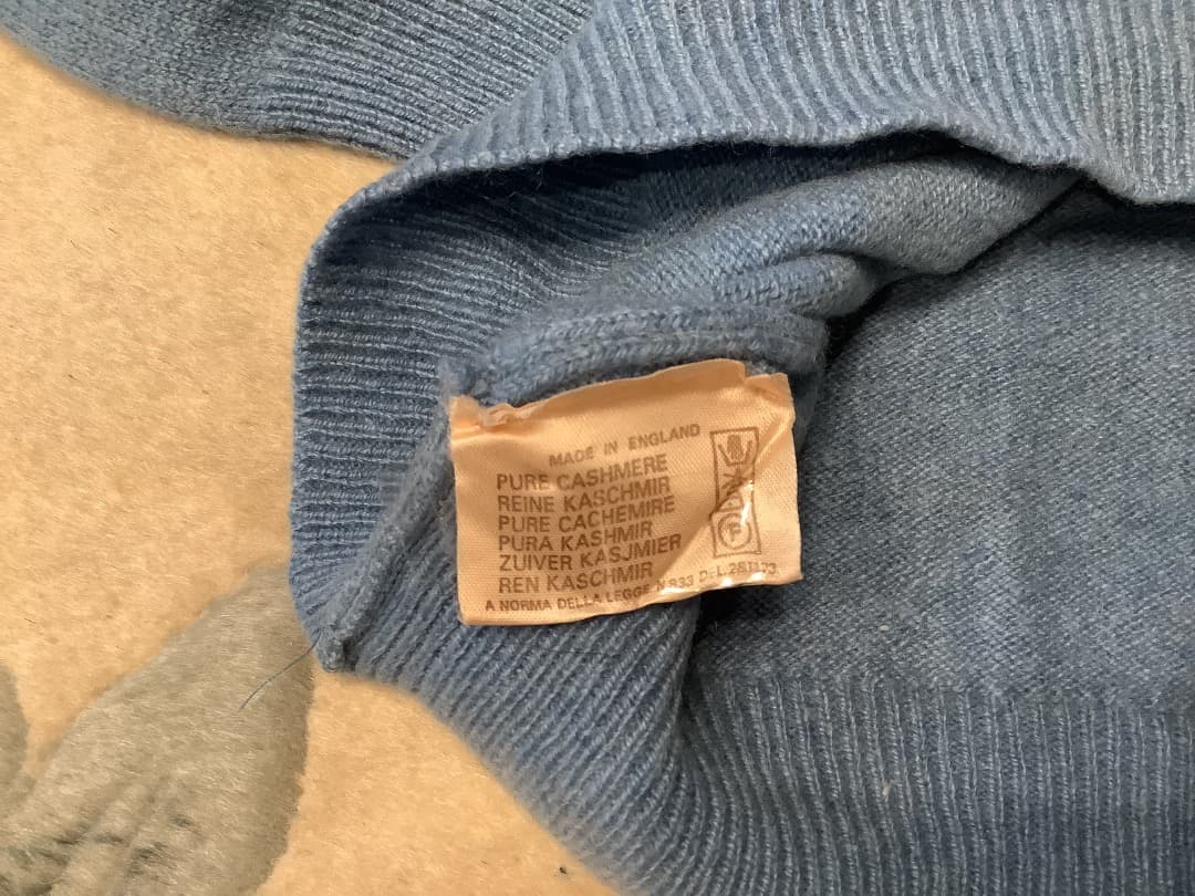 英国製アランペインのカシミア100%セーター