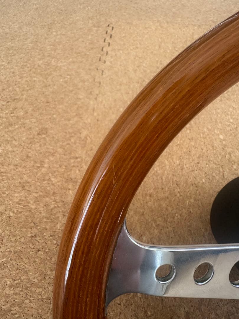 【希少ゴールドホーン】MOMO SUPER INDY ウッドステアリング