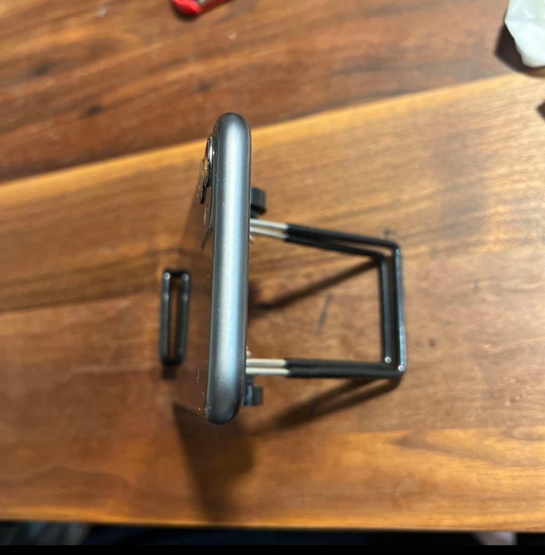 な*き様 Apple iPhone 11 ブラック 本体