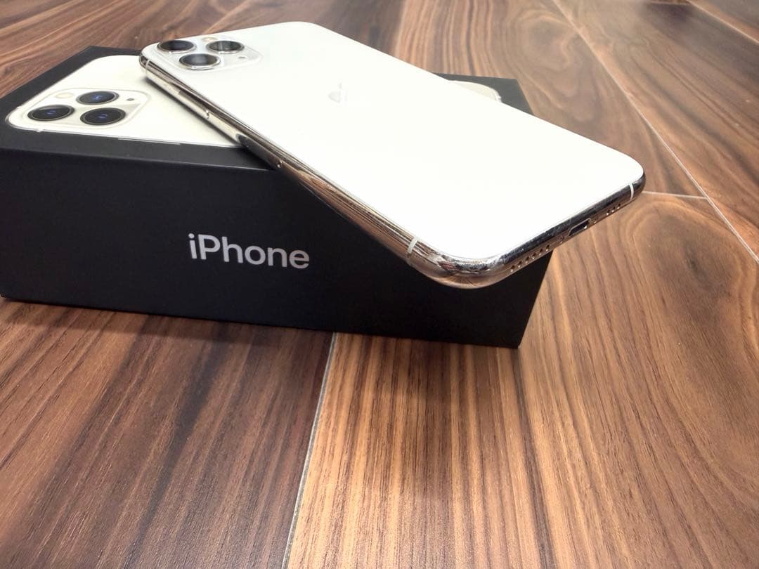 Apple iPhone 11 Pro シルバー 本体　512GB 箱付き