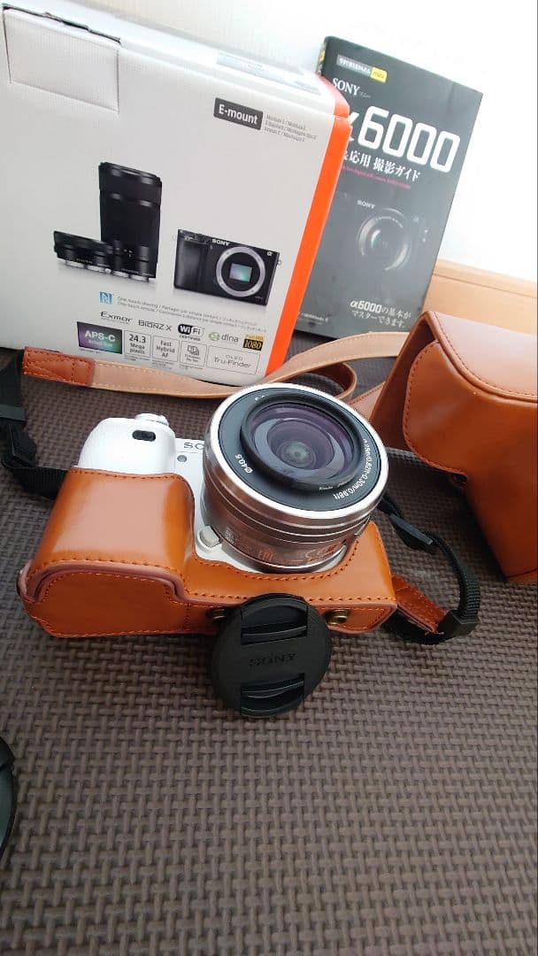 SONY ミラーレス一眼 α6000 ダブルズームレンズキット