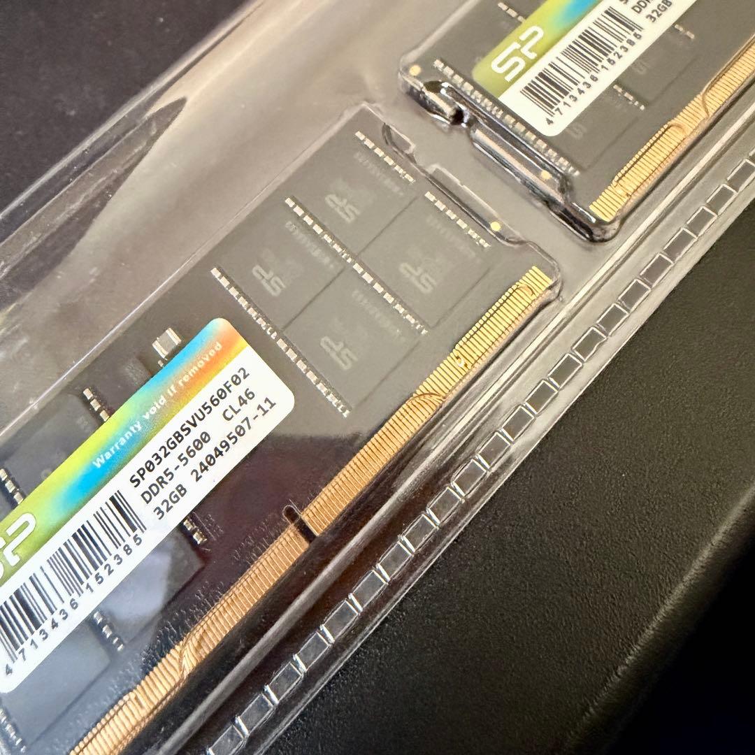 32GB DDR5 5600×2、32GB DDR4 3200×2 4セット＋他