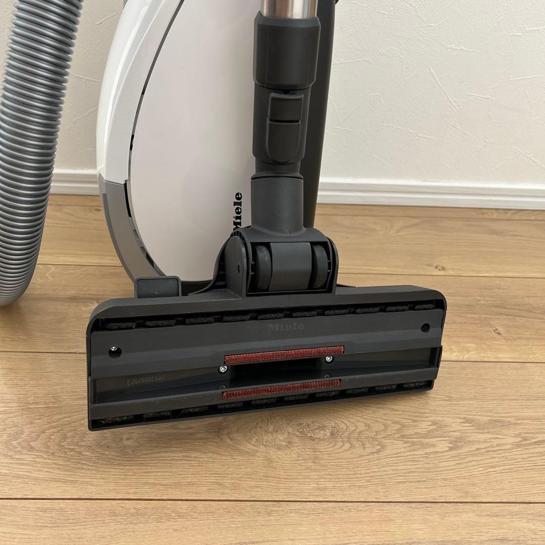 掃除機・クリーナー Miele Compact C1 SCAO 3 W Pure Suction