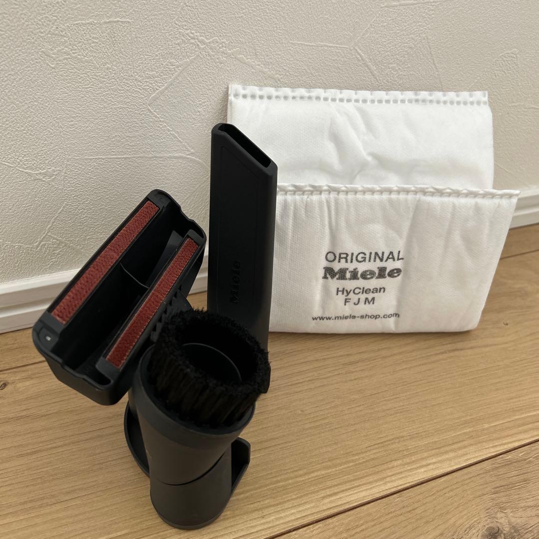 掃除機・クリーナー Miele Compact C1 SCAO 3 W Pure Suction