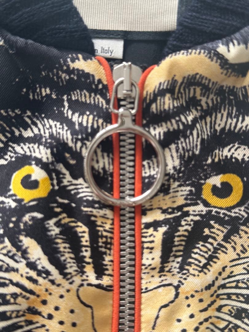 GUCCI 虎と花プリント シルクスカジャン