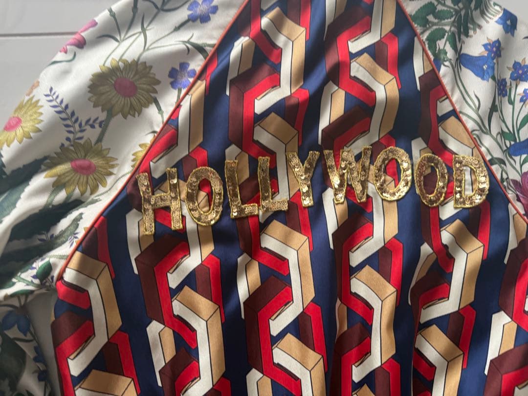 GUCCI 虎と花プリント シルクスカジャン