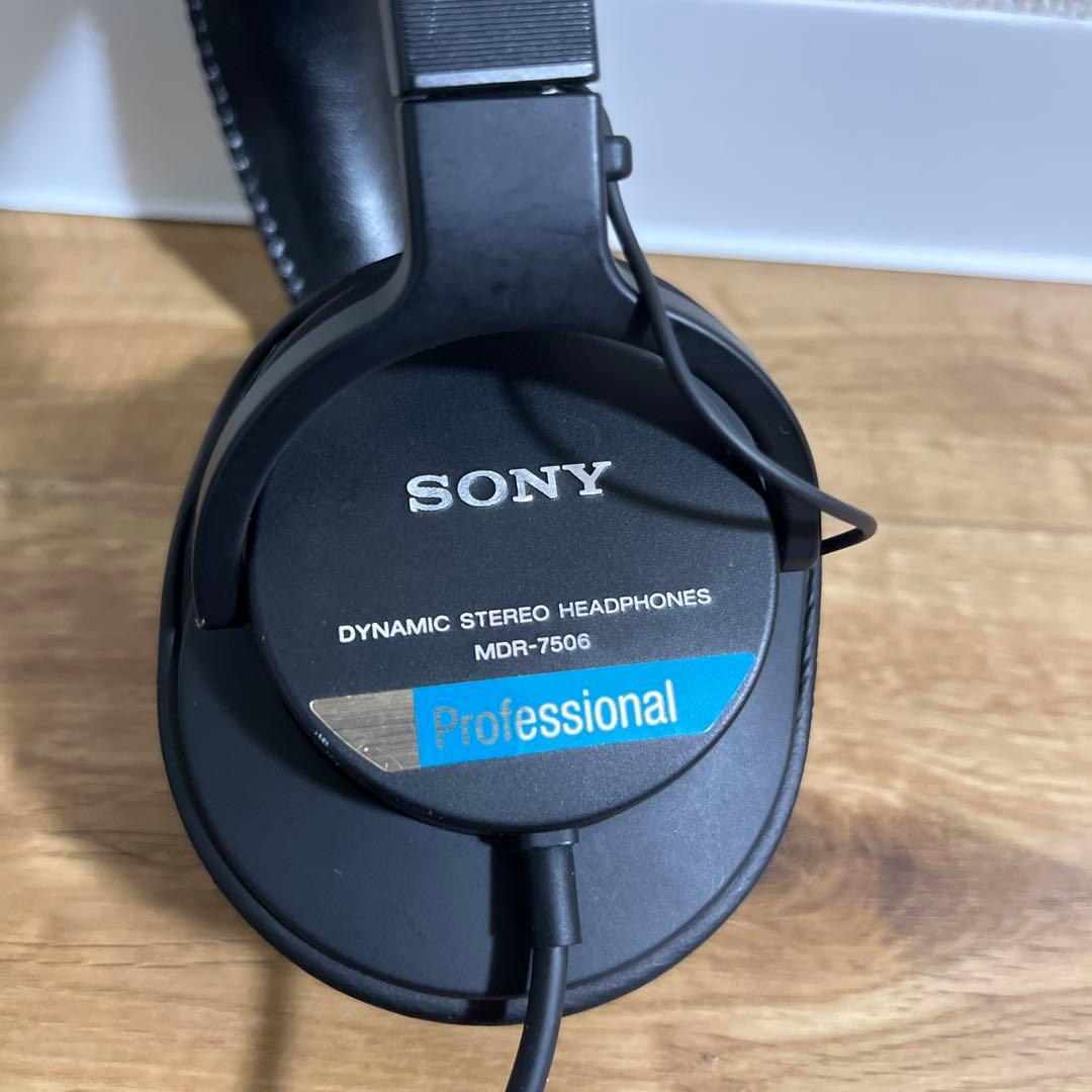 【美品】SONY MDR-7506 モニターヘッドフォン