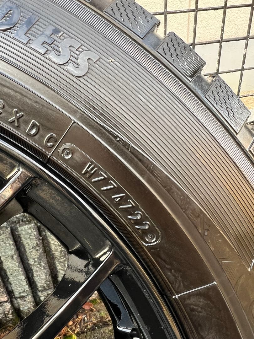 新型レクサスNX スタッドレスタイヤ4本セット