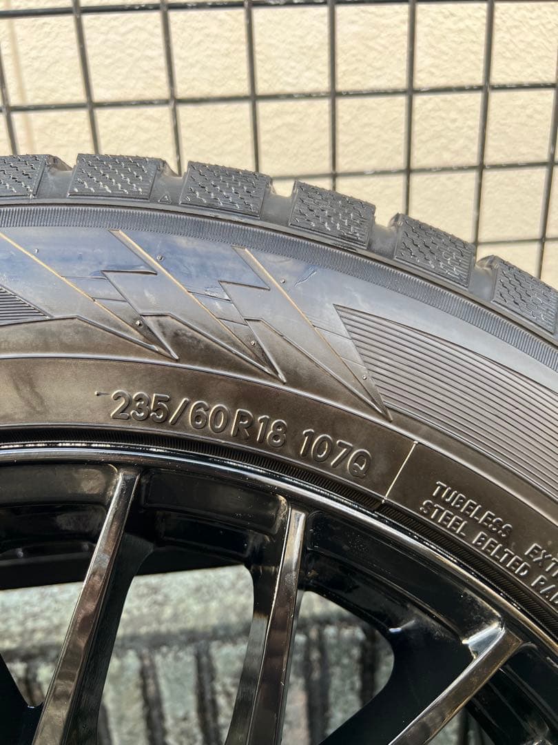 新型レクサスNX スタッドレスタイヤ4本セット