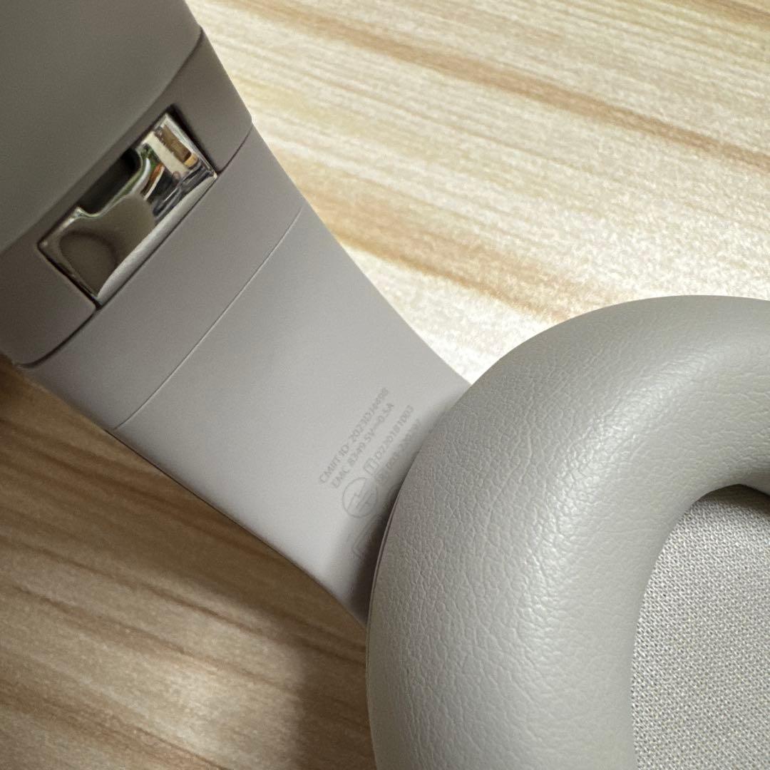 Beats studio pro ほぼ新品　サンドストーン