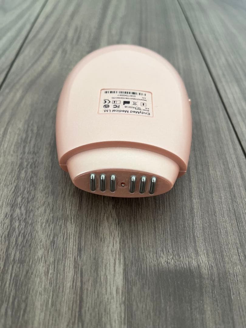 NEWAリフト　美顔器 ピンク 充電器付き