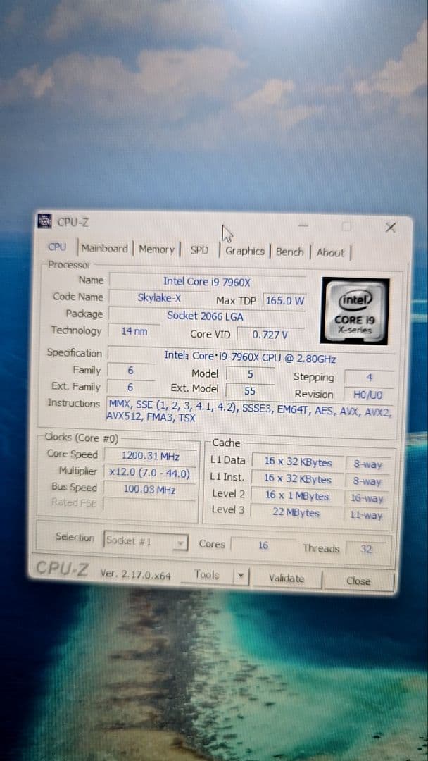 Intel Core i9-7960X 2.80GHz CPU 動作品
