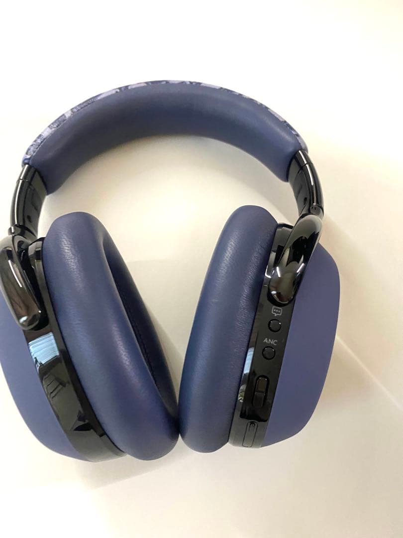 ◎ モンブラン MB 01 ヘッドフォン X MAISON KITSUNÉ