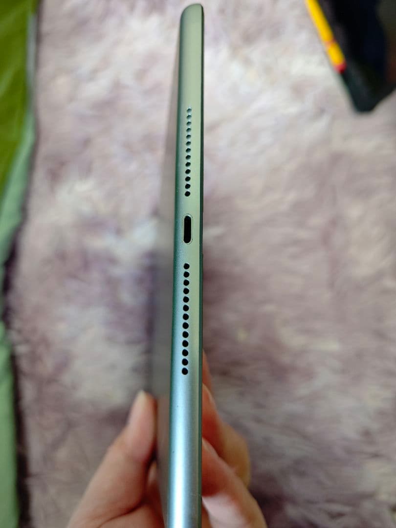 Apple iPad Wi-Fiセルラー 32GB 6世代