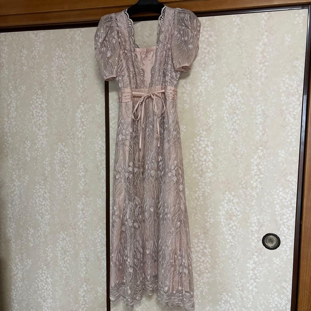 みさとページ リリーブラウン レイヤードシャイニーグラスドレス