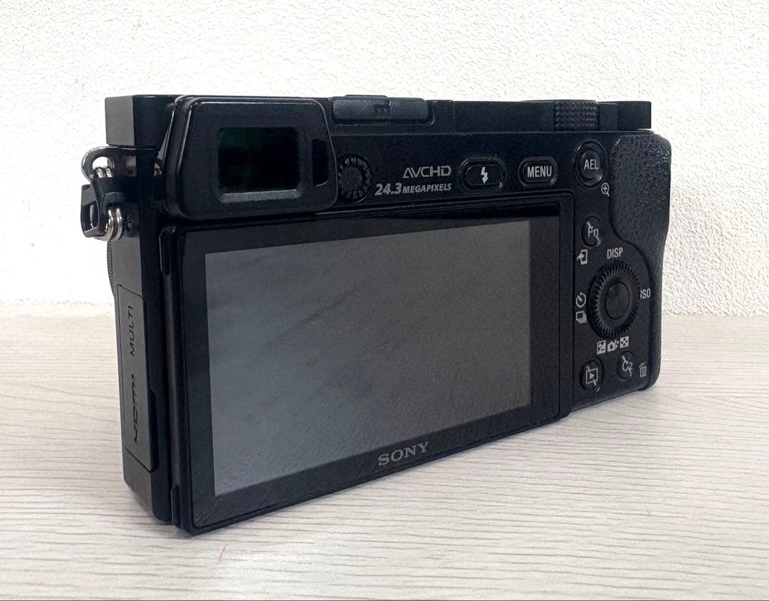 （再）値下げしました　SONY α6000 ILCE-6000Y 即日発送