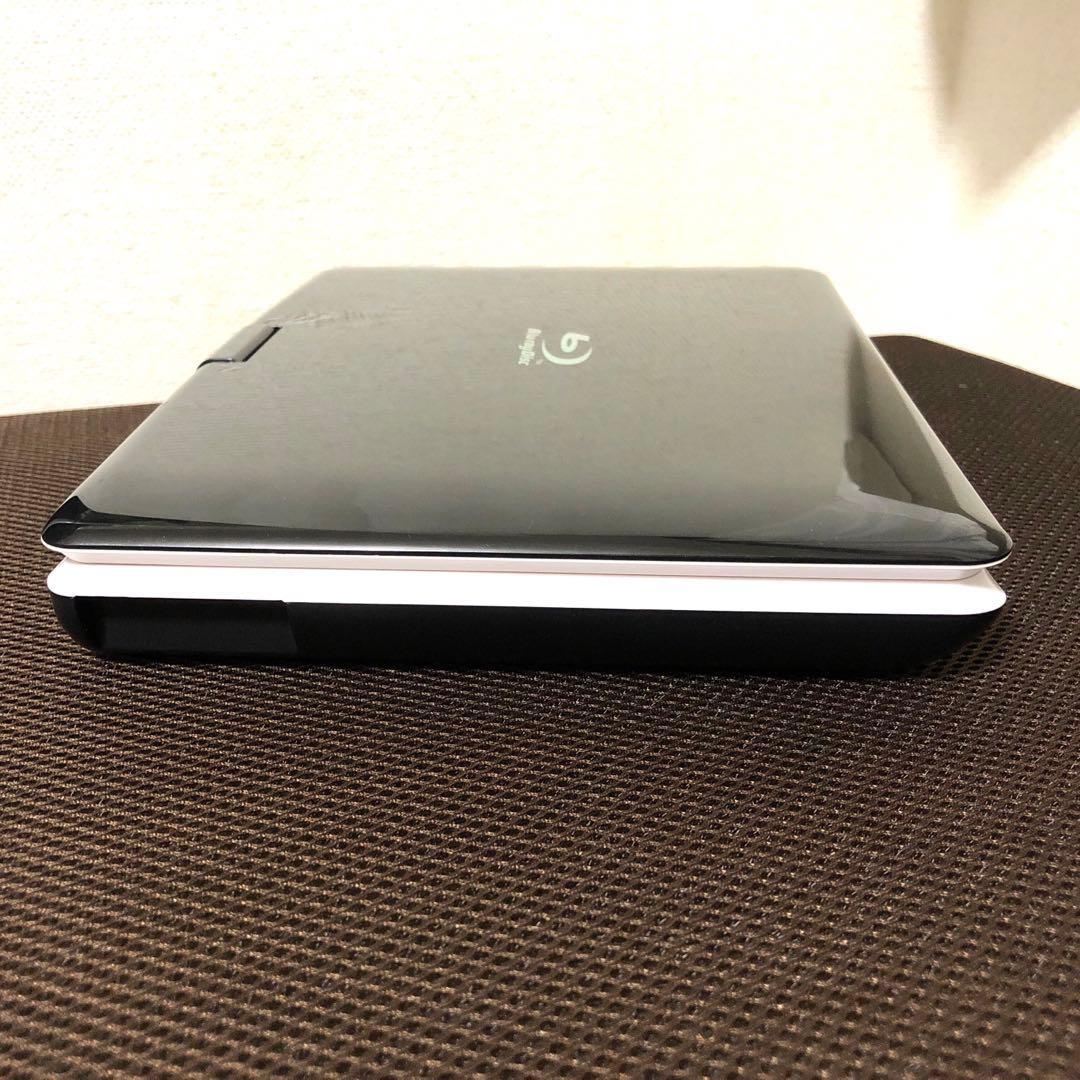 AVOX 10インチ　ポータブルブルーレイプレーヤー APBD-1011HK