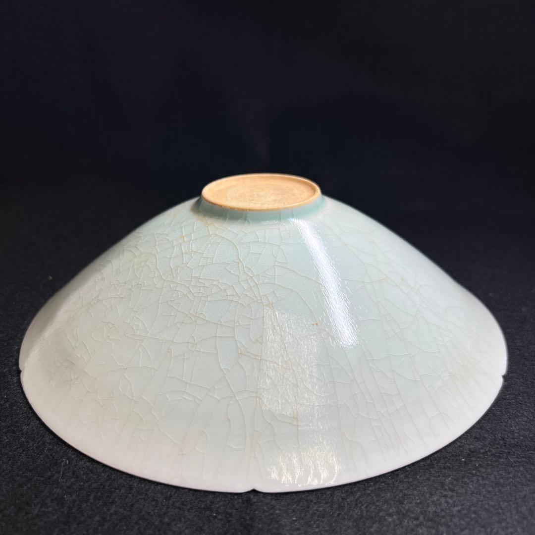 中国宋時代　青影陰刻輪花鉢　木箱付　直径約19.5㎝東Y8-0105☆2Fトヒカ