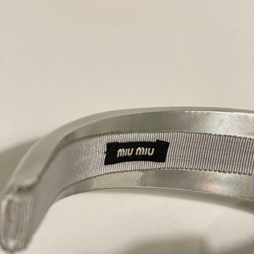 miu miu ミュウミュウ カチューシャ パテントレザー ヘッドバンド