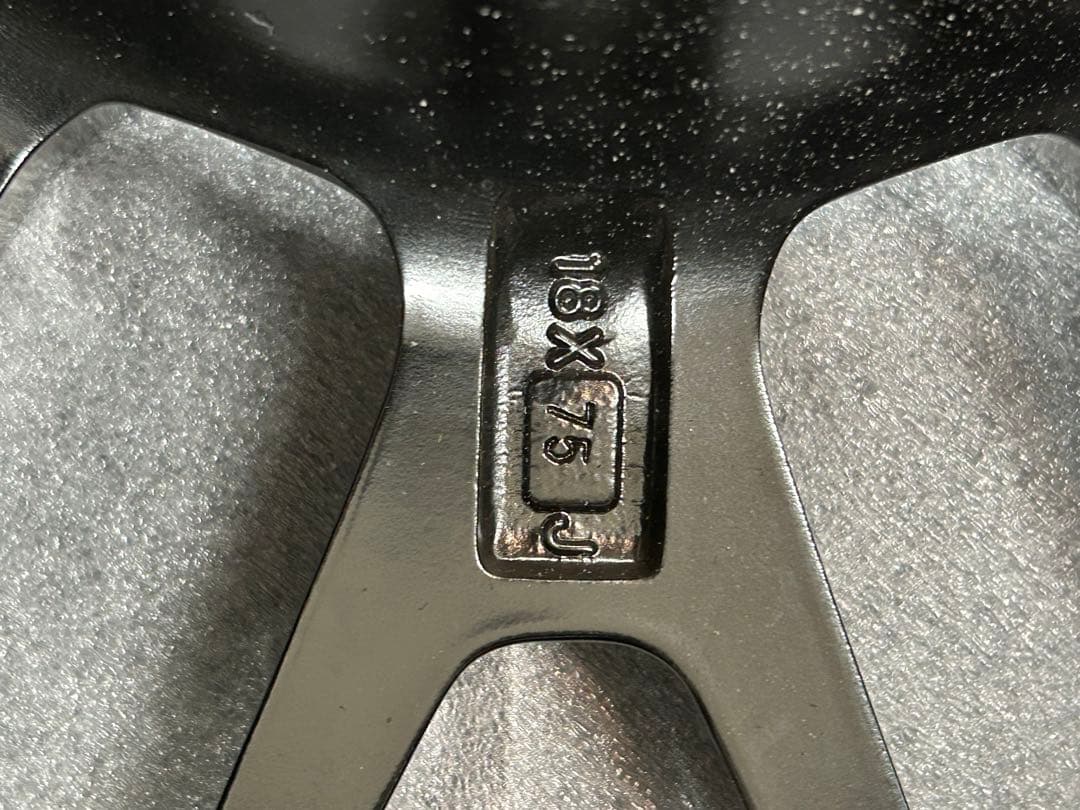 スペース⭐︎ラッキー20NX LC.S 18×7.5j +36 5穴