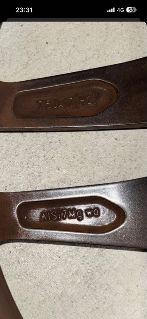 アウディA5 17インチ 225/50r17スタッドレスタイヤ