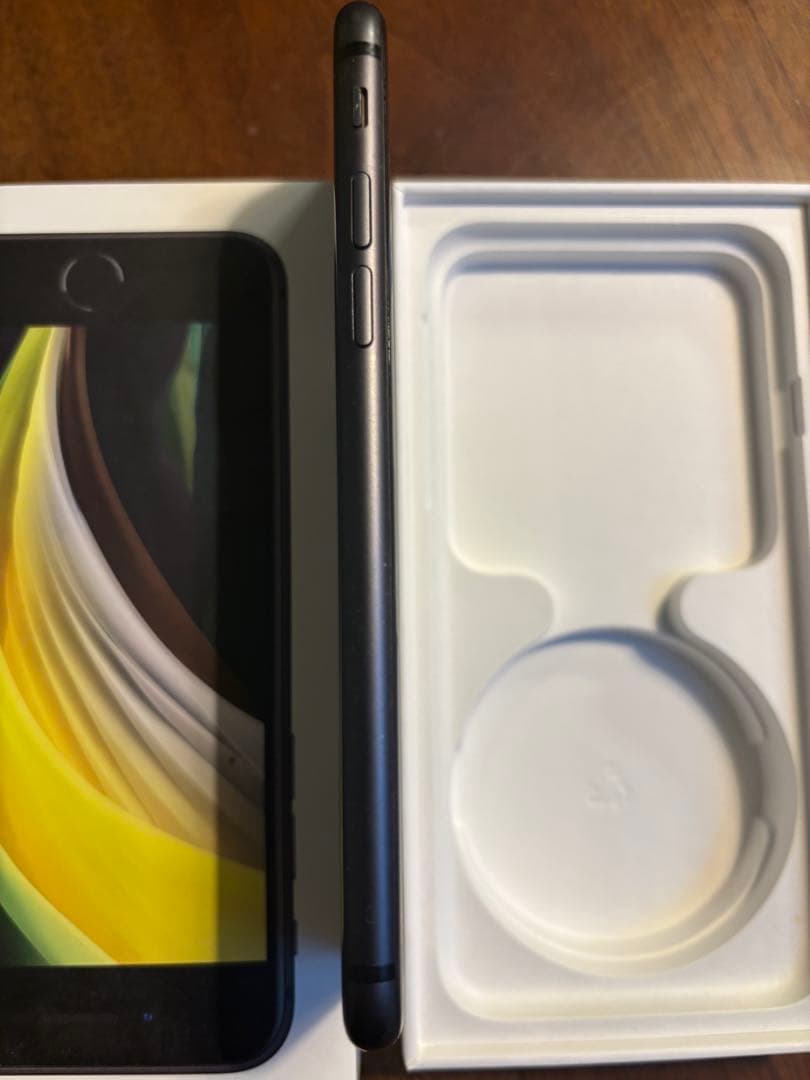 Apple iPhone 8 64GBスペースグレー 本体