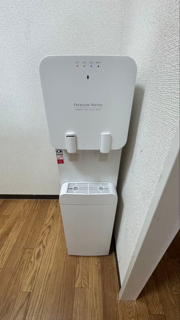 【値下げ】PREMIUM WATER・ウォーターサーバー・famfit