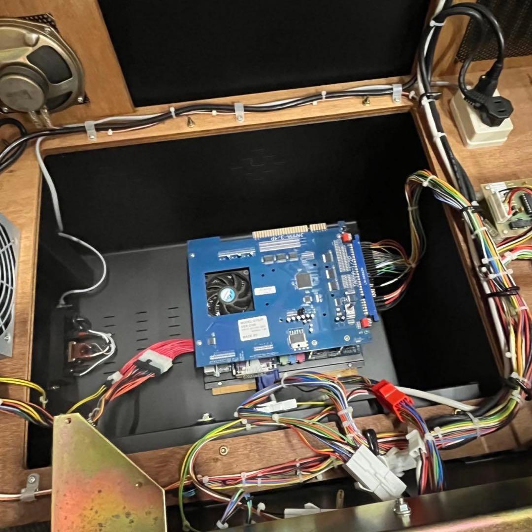 ジャンク　アーケードゲーム機 レストアハーフ筐体 搭載数不明　2014年製