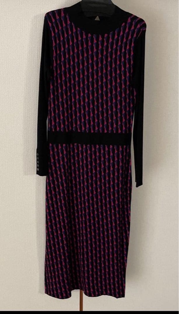 ジオメトリックジャカードニットワンピース