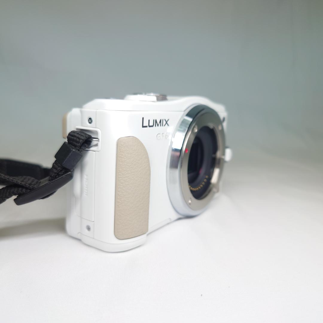 パナソニック LUMIX DMC-GF6 ホワイト 一眼レフカメラ 動作確認済み