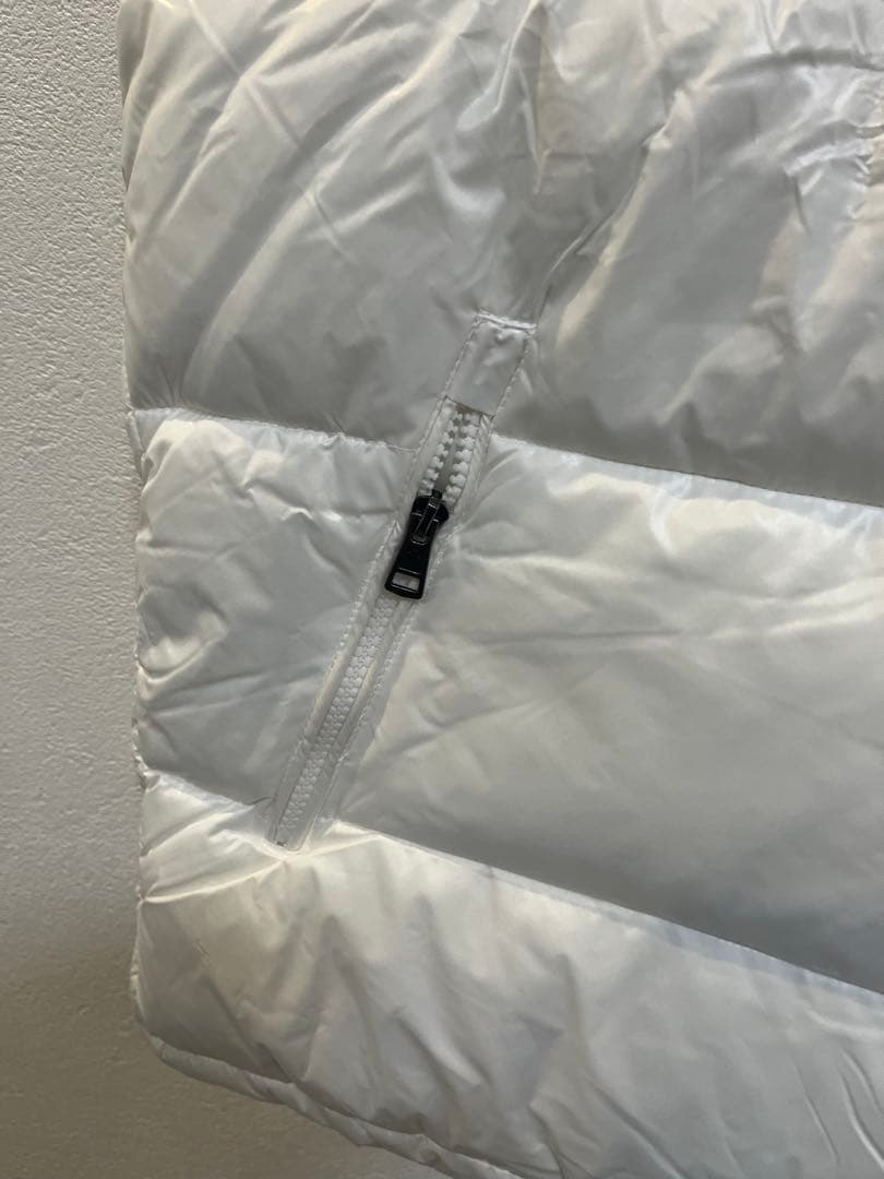 モンクレール　ダウンベスト　メンズ　ホワイト　Lサイズ　一点限り　MONCLER