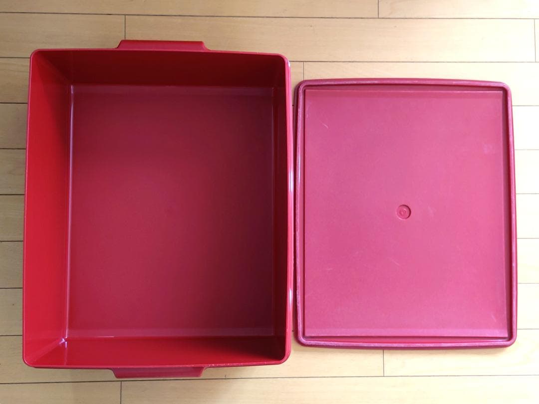 マッカレド　タッパーウェア スーパーケース レッド 赤2個セピア6個