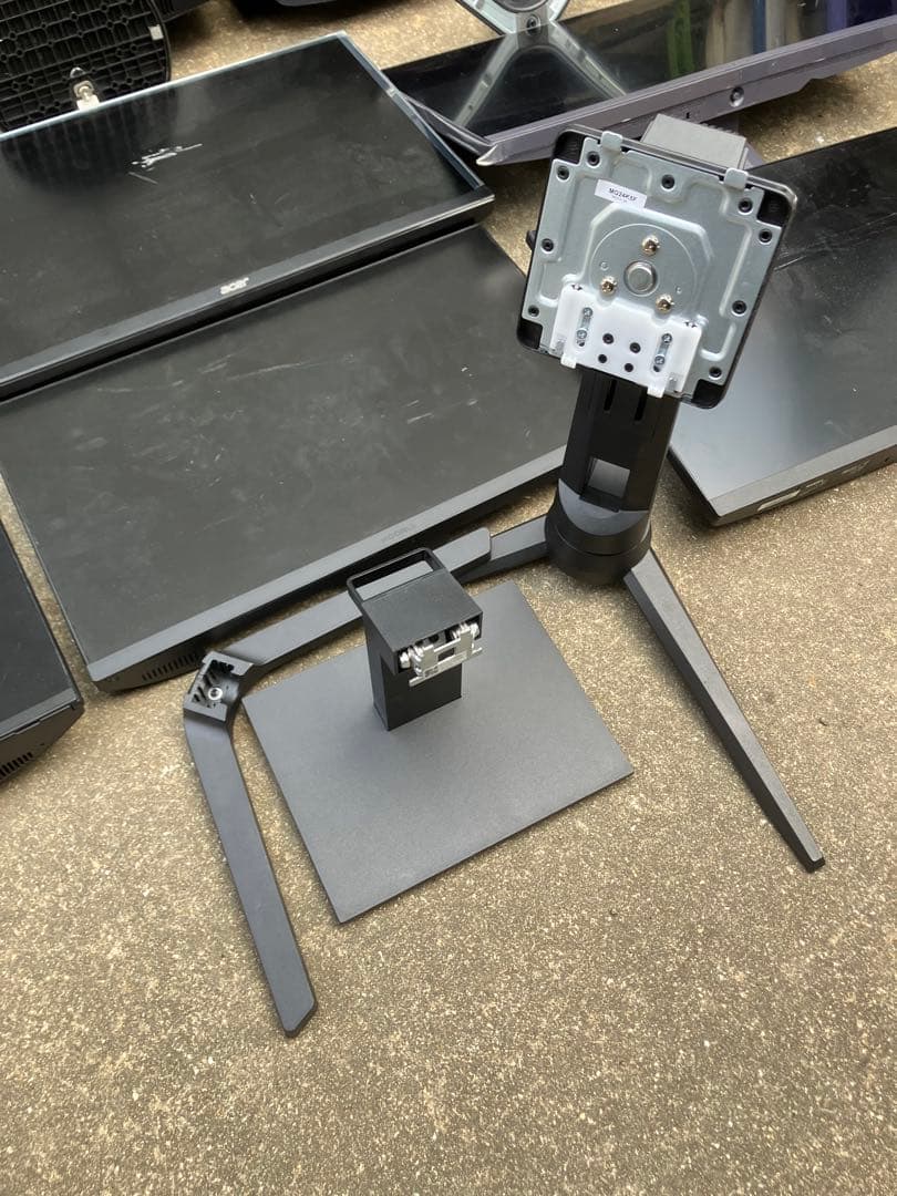 ディスプレイモニター　１６台　まとめ　ジャンク　部品取り　PC ゲーム