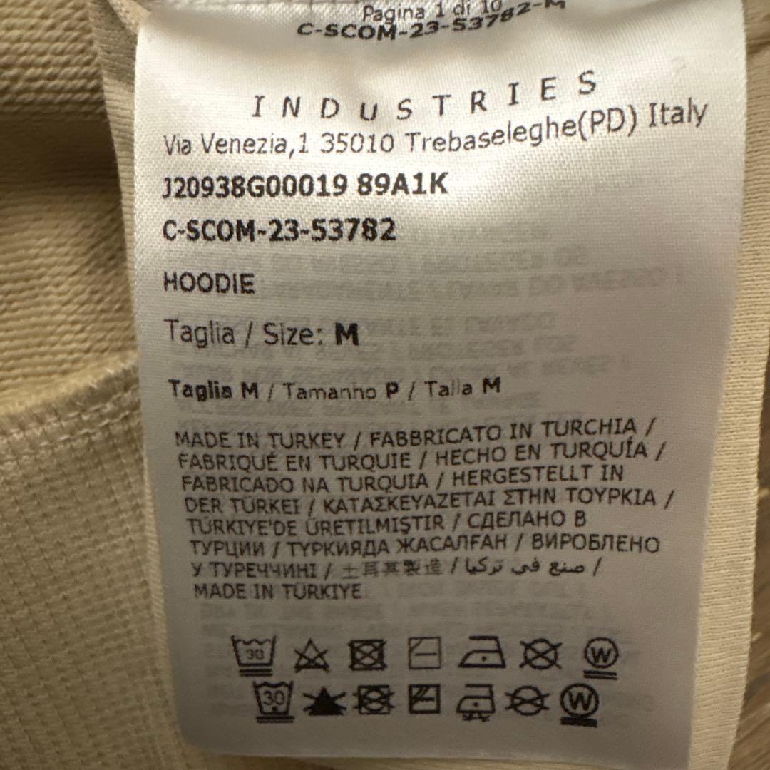 モンクレール　パーカー　ベージュ