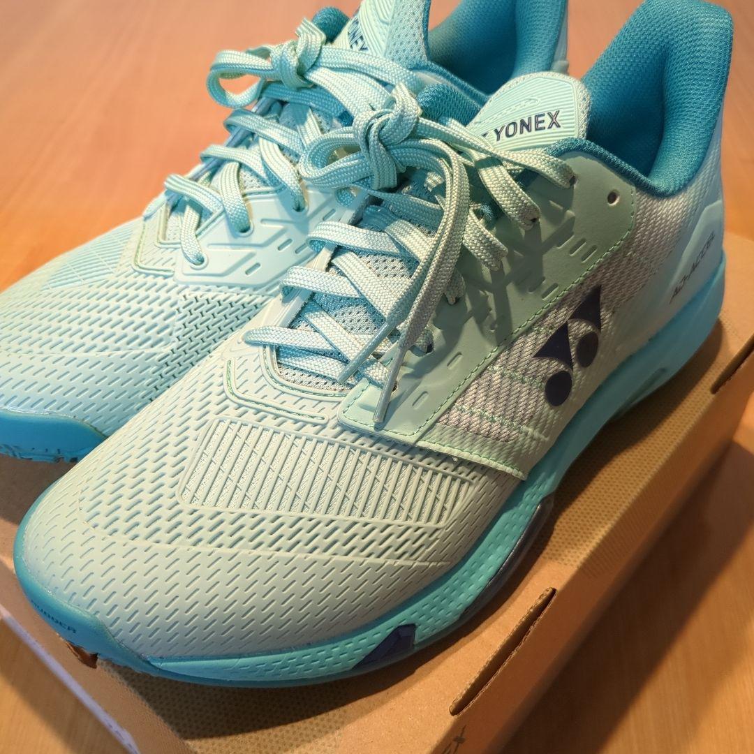 美品YONEX テニスシューズ24㌢ パワークッションアドアクセルGC