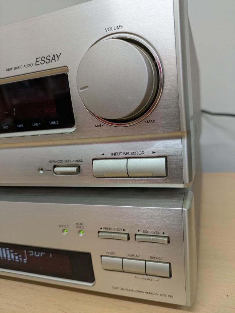 と*ゅ様 オンキョー　Ｒ-A7.ＥＱ-A5 チューナーアンプ、イコライザー