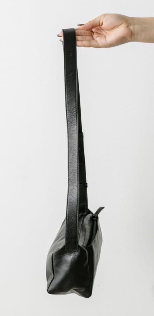 ear PAPILLONNER ボックスミニショルダーバッグ　ブラック